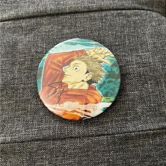 Jujutsu Kaisen Can Badge From Japan - Picture 1 of 2